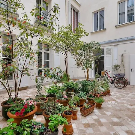 Design Au Coeur Du Marais Appartamento
